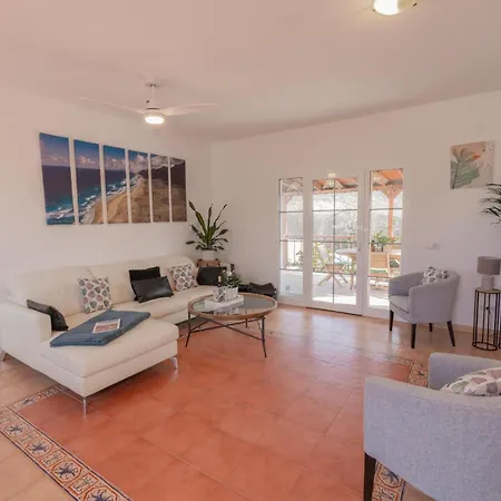 Casa Amaya - Spacious House With Pool, Large Garden, Bbq, 2 Terraces, And Ideal Location * El Charco (Las Palmas)