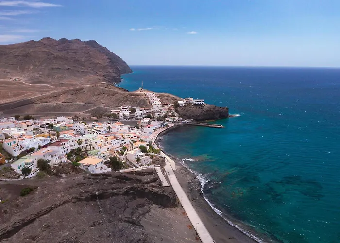 Casa vacanze Casa Amaya - Spacious House With Pool, Large Garden, Bbq, 2 Terraces, And Ideal Location