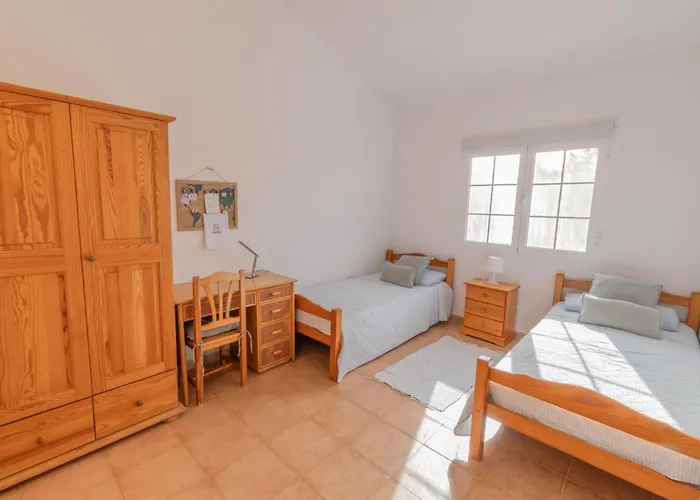 Casa Amaya - Spacious House With Pool, Large Garden, Bbq, 2 Terraces, And Ideal Location