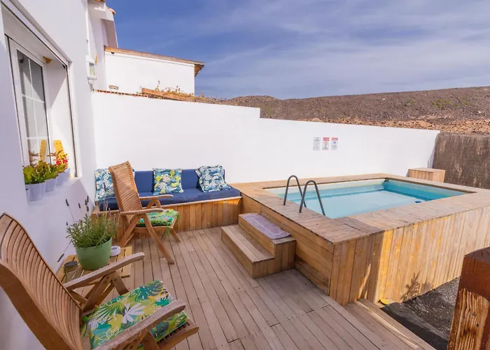 Casa Amaya - Spacious House With Pool, Large Garden, Bbq, 2 Terraces, And Ideal Location Casa vacanze